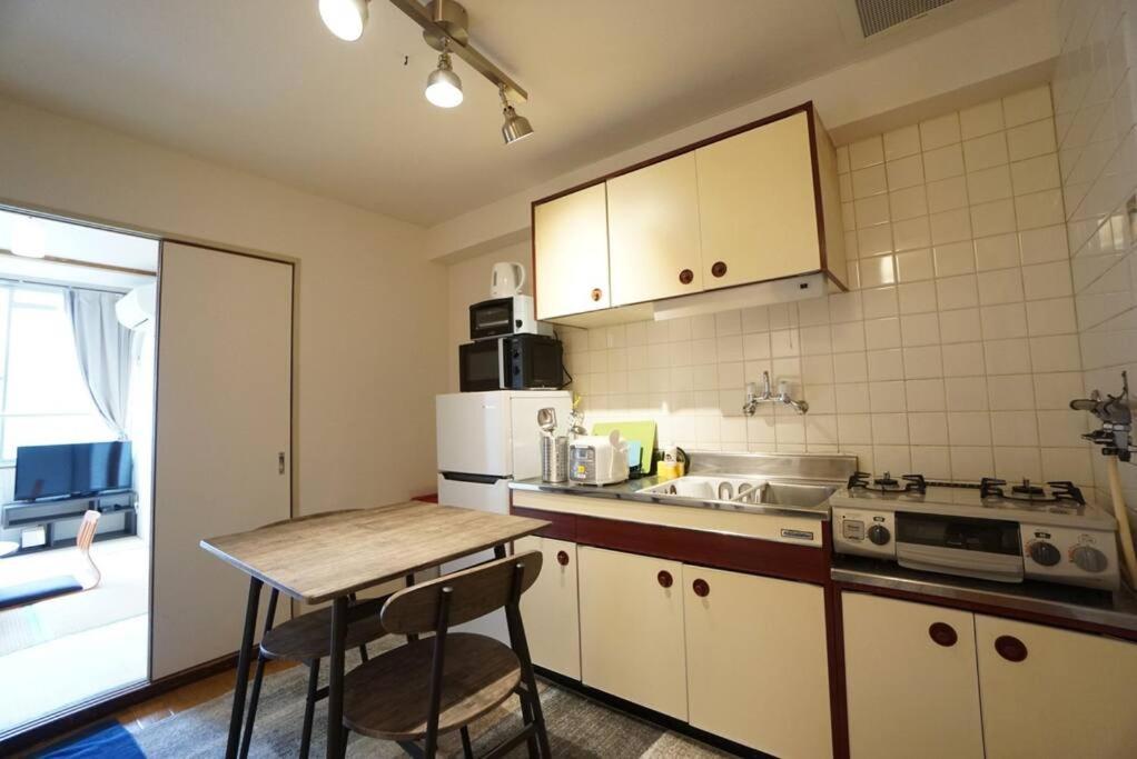 Apartemen House Jodo 403 Osaka